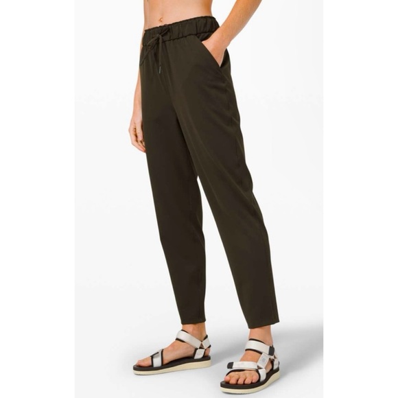 LULULEMON Dark Olive Keep Moving 7/8 Pant - Picture 1 of 7